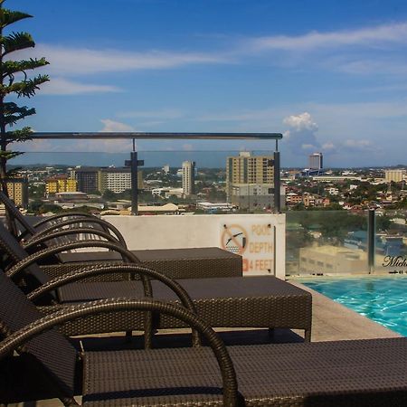 Mabolo Garden Flat A7 Near Ayala Mall Lägenhet Cebu Exteriör bild
